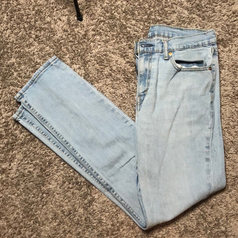 Levi’s 511 slim fit light wash